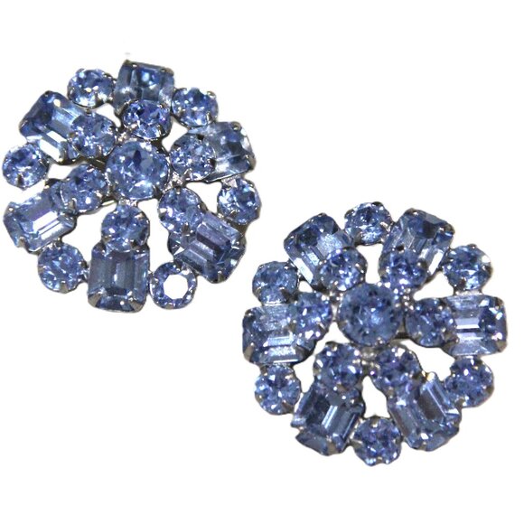 2 VINTAGE PALE BLUE RHINESTONE BROOCHES - Picture 1 of 3